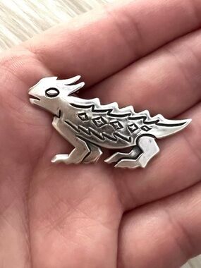 James Avery VINTAGE horned toad pin
